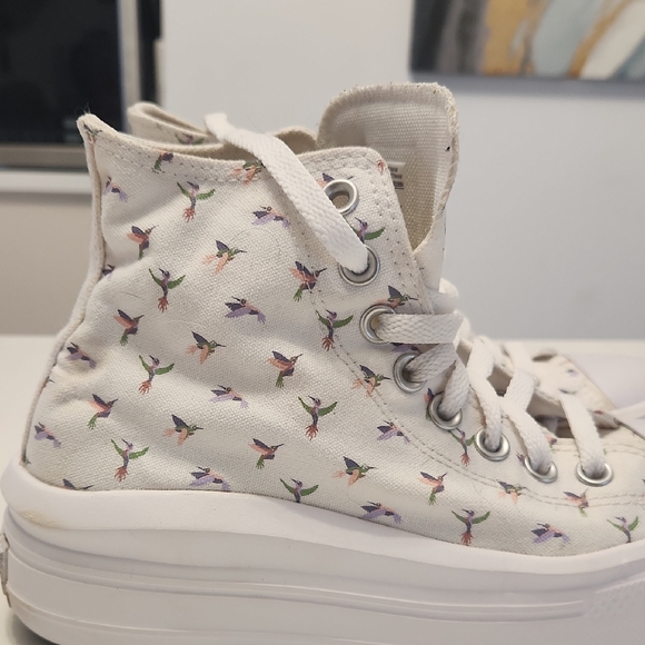 Converse White High-Top Sneakers with Bird Pattern - Picture 6 of 6